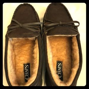 Chaps suede slippers